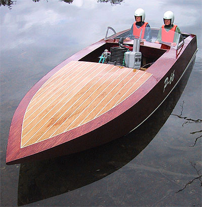 trailering on wood runabout