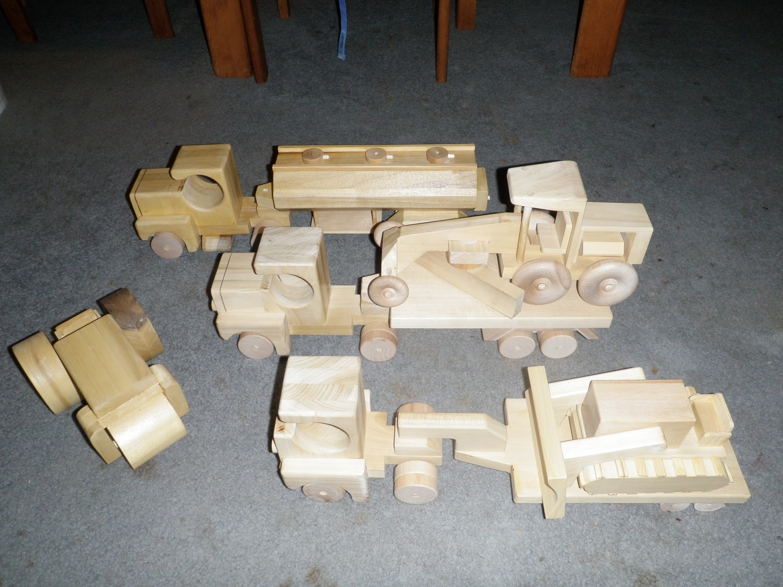 Plans to Build Wooden Toy Trucks