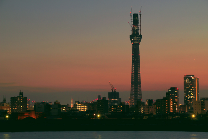 スカイツリーと東京タワー　2010.10.2