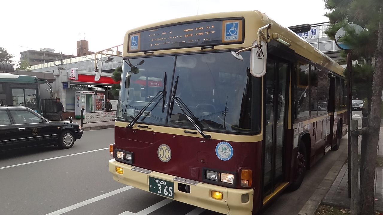 乗り物と旅行のBLOG ※更新停止※ 伊丹市営バス・365 引退間近のプリンバス