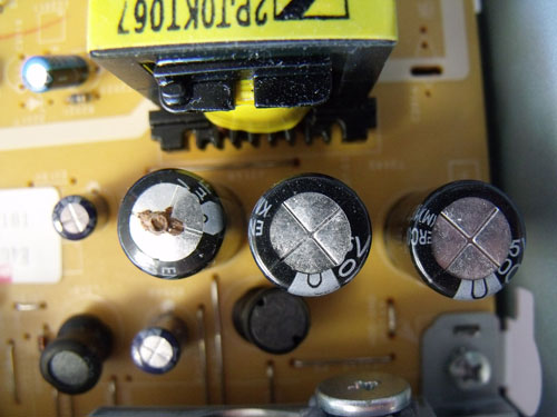 ◇東芝ブルーレイレコーダー「D-BZ500」の修理 | レトロオーディオ再生 